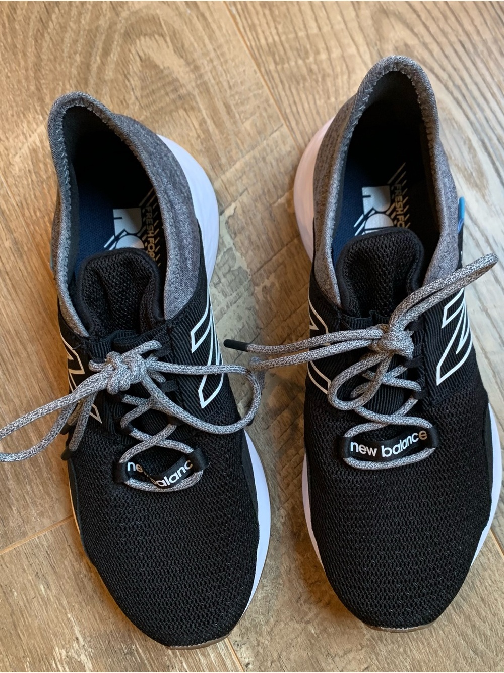 New Balance Fresh Foam Roav Running
Shoe - Women's NWOT - 8.5 - Picture 6 of 9